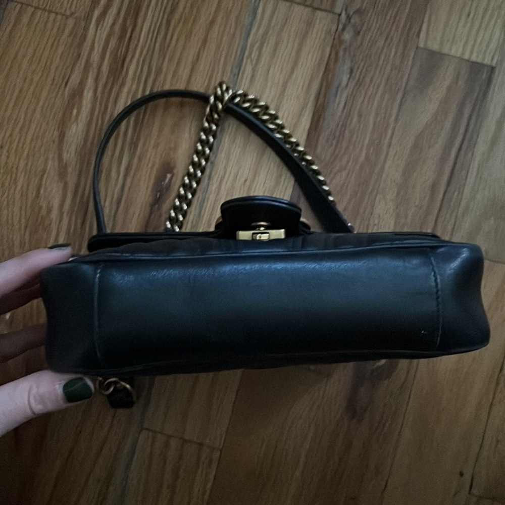 100% authentic Gucci marmont black leather handbag with gold chain hardware - Picture 9 of 15